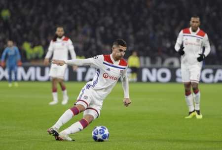 我们应当以 我们应当以