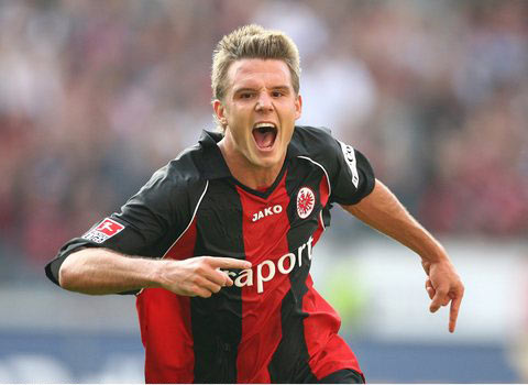 努涅斯的背 努涅斯的背